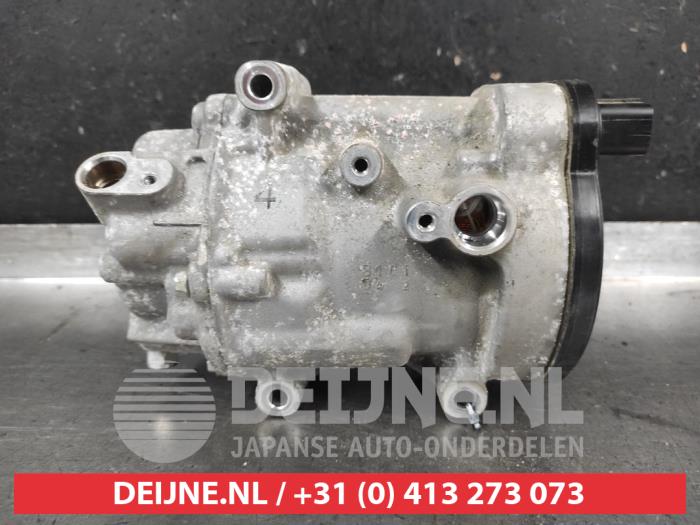 Usagé Compresseur de clim Toyota Corolla (E21/EA1/EH1) 1.8 16V Hybrid Prix € 200,00 Règlement à la marge proposé par V.Deijne Jap.Auto-onderdelen BV