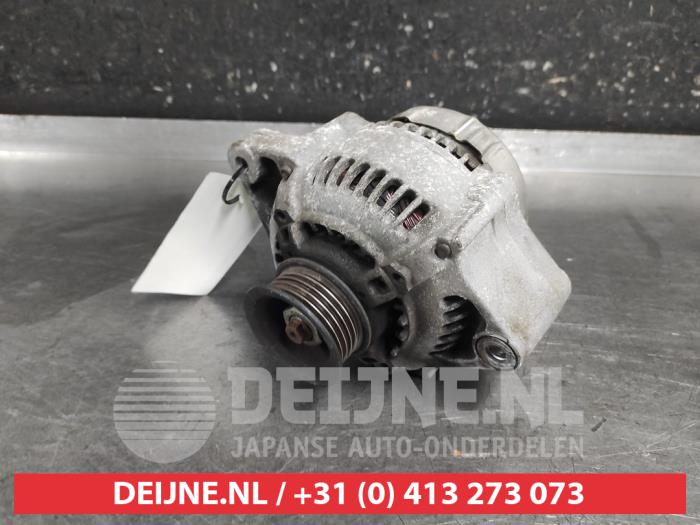 Used Dynamo Toyota Camry (SXV/VCV20) 2.2i 16V Price on request offered by V.Deijne Jap.Auto-onderdelen BV