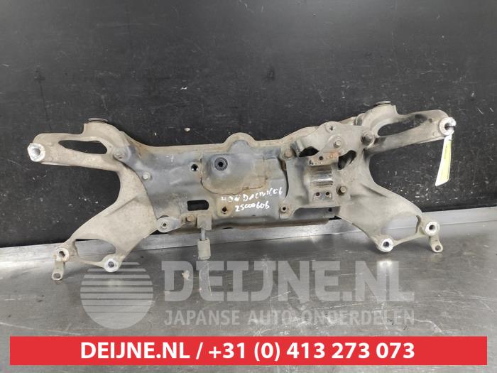 Used Subframe Honda Civic (FK/FN) 2.2 i-CTDi 16V Price on request offered by V.Deijne Jap.Auto-onderdelen BV