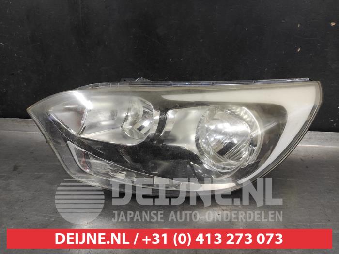 Używane Reflektor lewy Kia Rio III (UB) 1.2 CVVT 16V Cena € 100,00 Procedura marży oferowane przez V.Deijne Jap.Auto-onderdelen BV