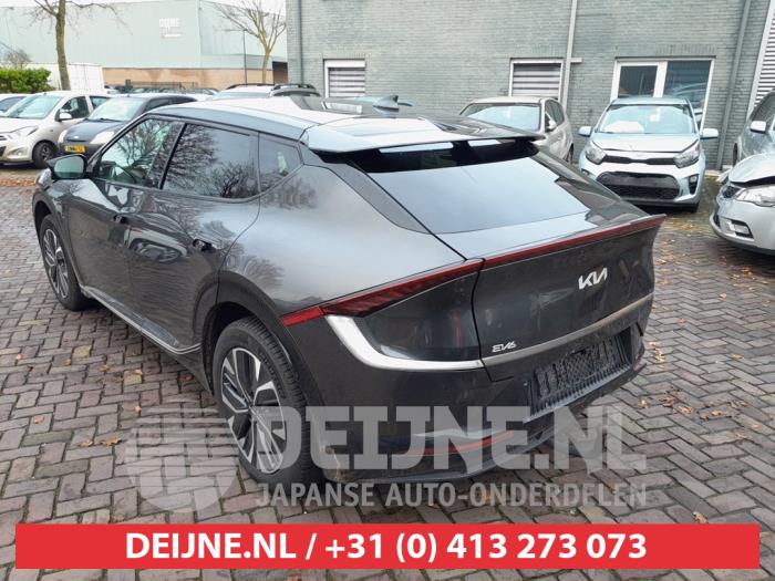 Używane Antena Kia EV6 (CV) 77.4 kWh RWD Cena € 75,00 Procedura marży oferowane przez V.Deijne Jap.Auto-onderdelen BV