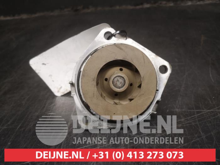 Begagnade Vattenpump Suzuki Vitara (LY/MY) 1.6 16V DDiS AllGrip Pris på förfrågan erbjuds av V.Deijne Jap.Auto-onderdelen BV