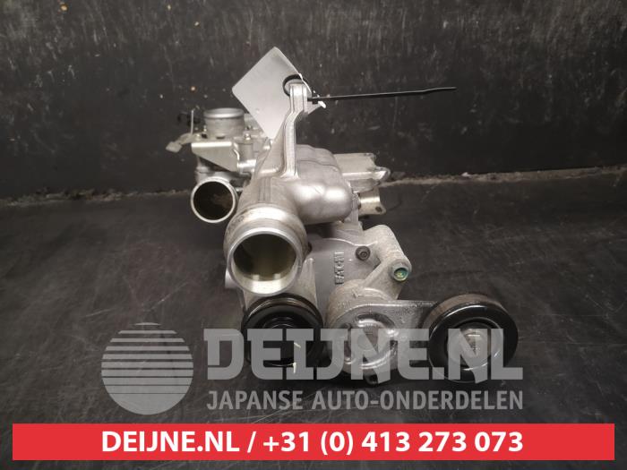 Kompressor van een Nissan Micra (K13) 1.2 12V DIG-S 2012