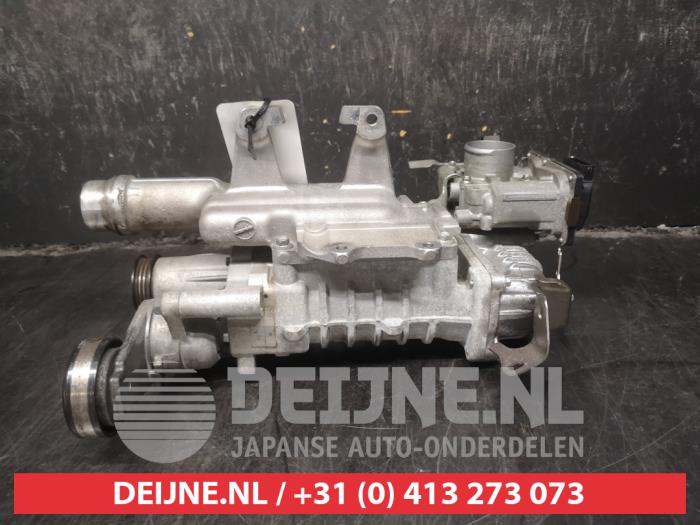 Kompressor van een Nissan Micra (K13) 1.2 12V DIG-S 2012