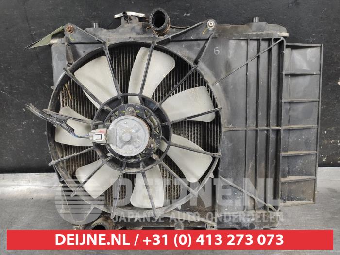Used Radiator Suzuki Splash 1.0 12V Price € 75,00 Margin scheme offered by V.Deijne Jap.Auto-onderdelen BV
