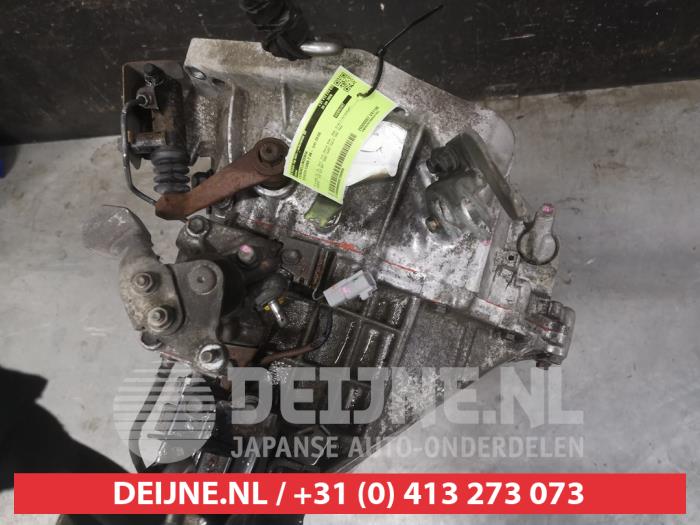 Gebrauchte Getriebe Toyota Yaris II (P9) 1.0 12V VVT-i Preis auf Anfrage angeboten von V.Deijne Jap.Auto-onderdelen BV