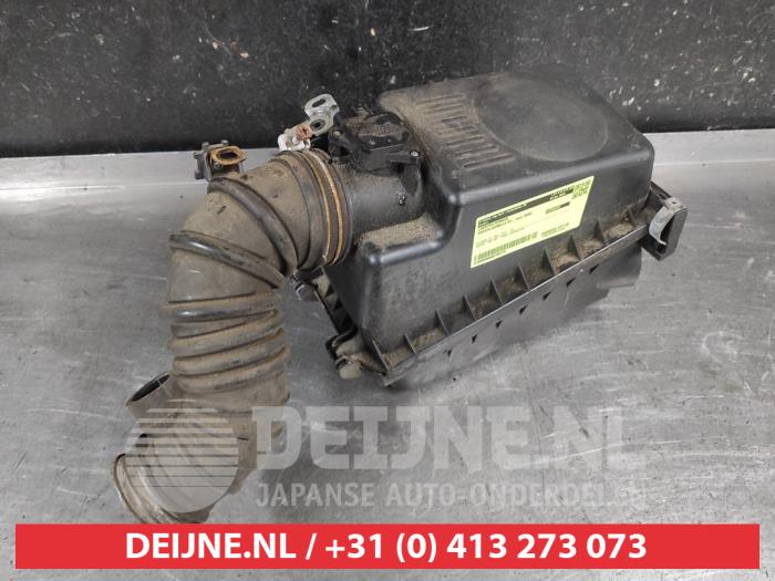 Begagnade Luftfilterhus Toyota Corolla (E12) 1.6 16V VVT-i Pris på förfrågan erbjuds av V.Deijne Jap.Auto-onderdelen BV