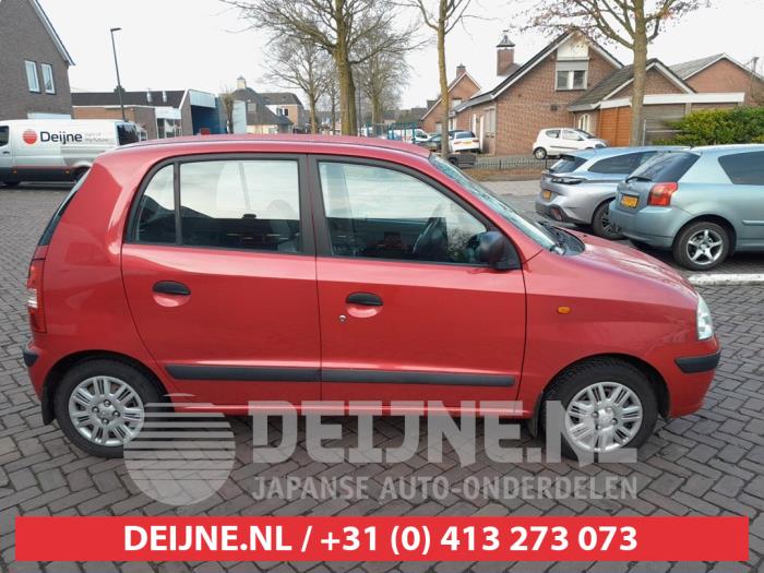 Usados Ventanilla triangular derecha detrás Hyundai Atos 1.1 12V Precio de solicitud ofrecido por V.Deijne Jap.Auto-onderdelen BV