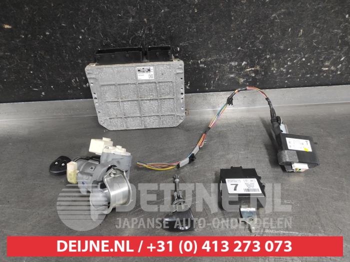 Used Engine management computer Toyota Verso 1.8 16V VVT-i Price on request offered by V.Deijne Jap.Auto-onderdelen BV