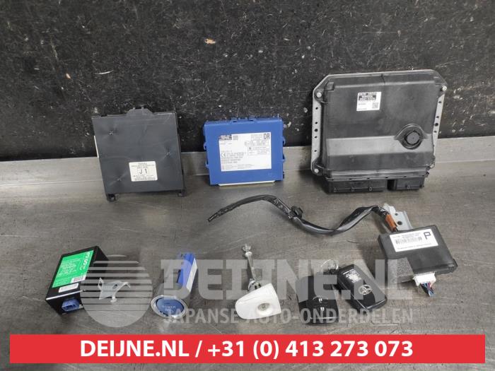 Used Engine management computer Toyota Prius (ZVW3) 1.8 16V Price on request offered by V.Deijne Jap.Auto-onderdelen BV