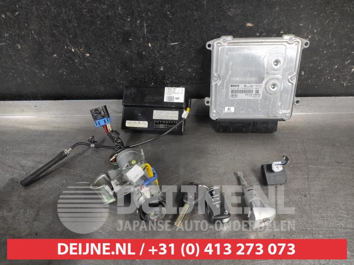 Used Engine management computer Kia Cee'd (EDB5) 1.6 CVVT 16V Price on request offered by V.Deijne Jap.Auto-onderdelen BV