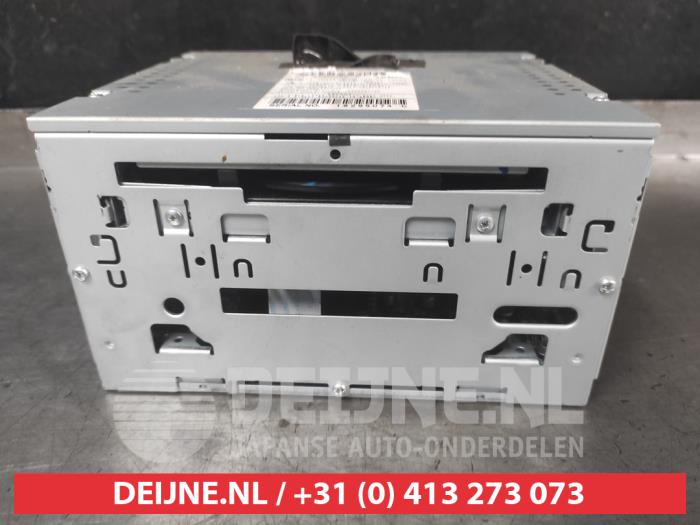 Begagnade Radio Mitsubishi Outlander (CW) 2.2 DI-D 16V Clear Tec 4x2 Pris på förfrågan erbjuds av V.Deijne Jap.Auto-onderdelen BV
