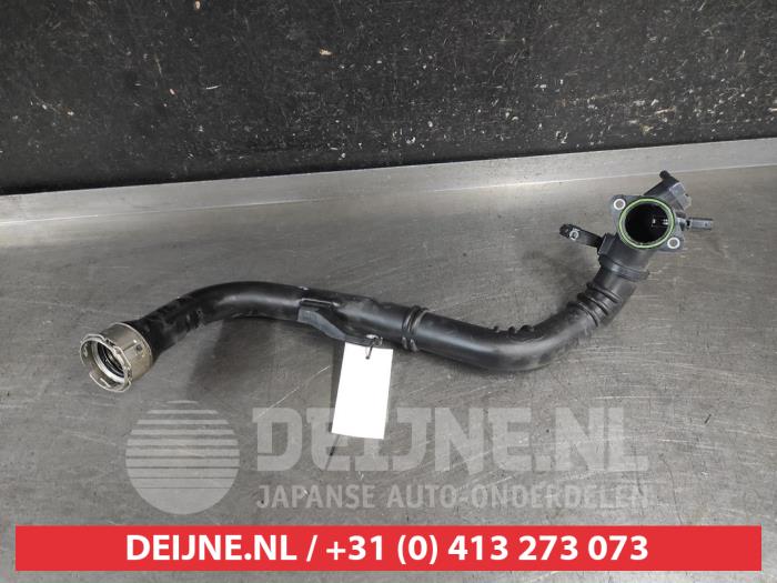 Usagé Tube intercooler Nissan Juke (F16) 1.0 DIG-T 117 12V Prix € 75,00 Règlement à la marge proposé par V.Deijne Jap.Auto-onderdelen BV