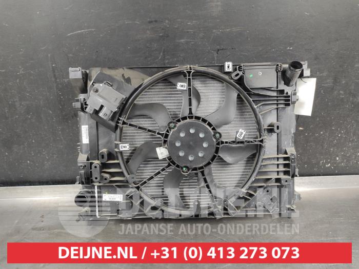 Usagé Radiateur Nissan Juke (F16) 1.0 DIG-T 117 12V Prix € 200,00 Règlement à la marge proposé par V.Deijne Jap.Auto-onderdelen BV