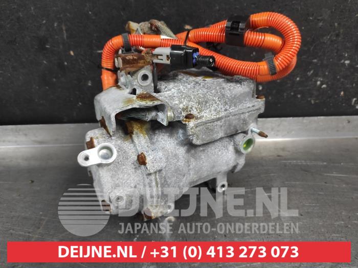 Usagé Compresseur de clim Mitsubishi Outlander (GF/GG) 2.0 16V PHEV 4x4 Prix € 250,00 Règlement à la marge proposé par V.Deijne Jap.Auto-onderdelen BV
