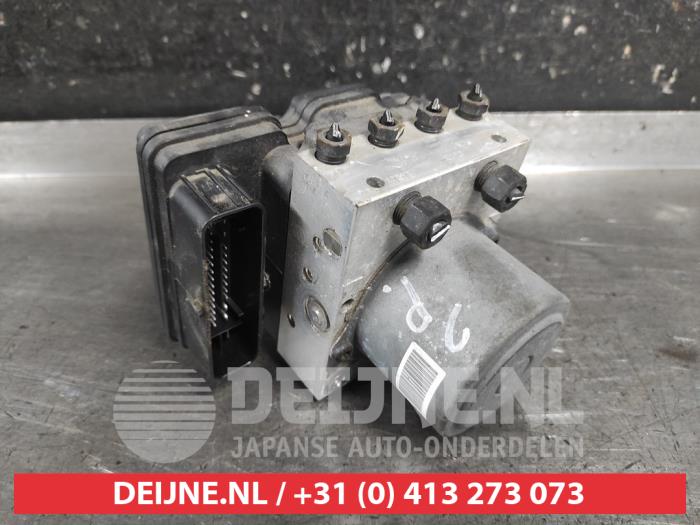 Usagé Bloc ABS Kia Proceed (CD) 1.4 T-GDI 16V Prix sur demande proposé par V.Deijne Jap.Auto-onderdelen BV