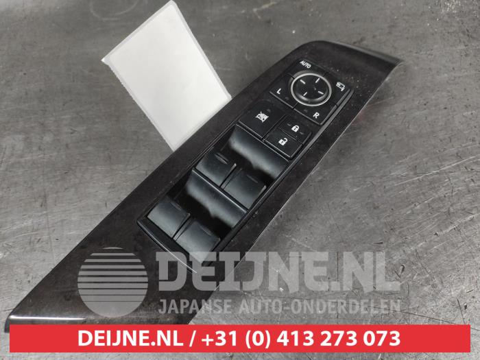 Używane Przelacznik combi okienny Lexus RX (L1) 450h V6 24V VVT-i 4x4 Cena na żądanie oferowane przez V.Deijne Jap.Auto-onderdelen BV