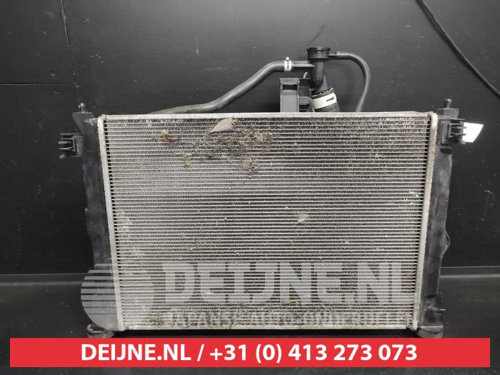 Gebrauchte Kühler Toyota Yaris IV (P21/PA1/PH1) 1.5 12V VVT-i Preis € 200,00 Margenregelung angeboten von V.Deijne Jap.Auto-onderdelen BV
