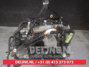 Motor van een Toyota Yaris II (P9) 1.3 16V VVT-i 2008