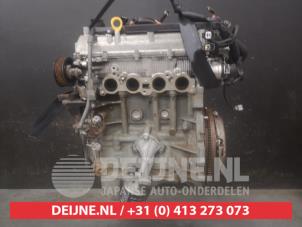 Motor van een Toyota Yaris II (P9) 1.3 16V VVT-i 2008
