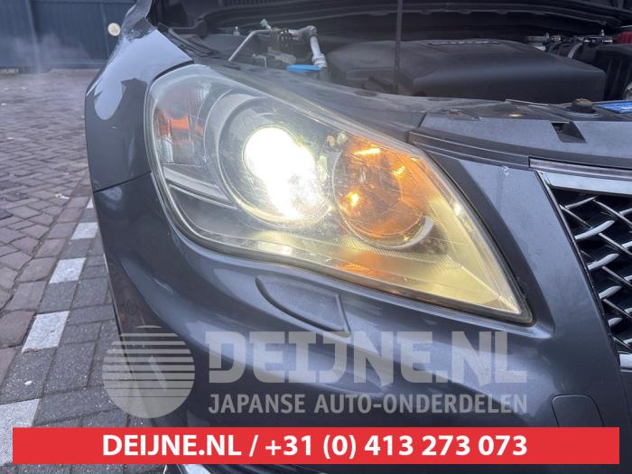 Używane Reflektor prawy Suzuki Kizashi (FRE/FRF) 2.4 16V 4x4 Cena € 250,00 Procedura marży oferowane przez V.Deijne Jap.Auto-onderdelen BV
