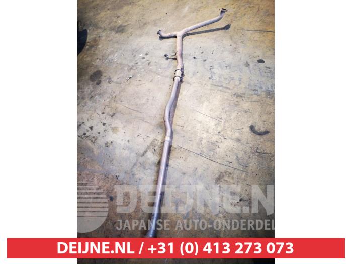 Used Exhaust middle section Suzuki Kizashi (FRE/FRF) 2.4 16V 4x4 Price € 75,00 Margin scheme offered by V.Deijne Jap.Auto-onderdelen BV