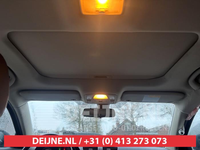 Używane Dach przesuwny Suzuki Kizashi (FRE/FRF) 2.4 16V 4x4 Cena na żądanie oferowane przez V.Deijne Jap.Auto-onderdelen BV
