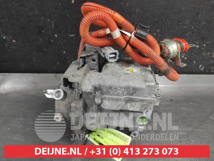 Usagé Compresseur de clim Mitsubishi Outlander (GF/GG) 2.0 16V PHEV 4x4 Prix € 250,00 Règlement à la marge proposé par V.Deijne Jap.Auto-onderdelen BV