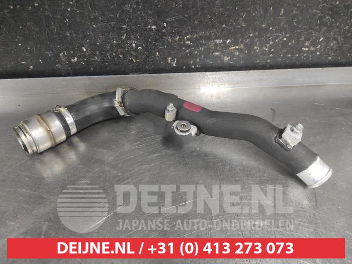 Gebrauchte Intercooler Rohr Hyundai Santa Fe V (MX5) 1.6 T-GDI PHEV 4WD Preis auf Anfrage angeboten von V.Deijne Jap.Auto-onderdelen BV