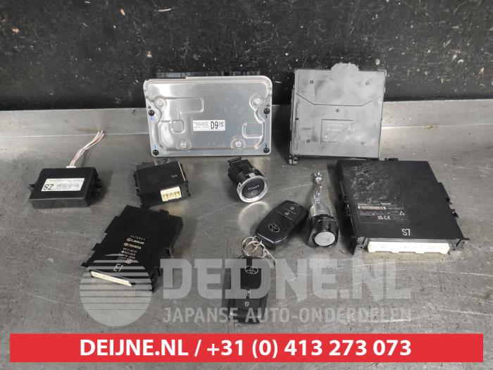 Used Engine management computer Toyota Corolla Touring Sport (E21/EH1) 1.8 16V Hybrid 140 Price on request offered by V.Deijne Jap.Auto-onderdelen BV