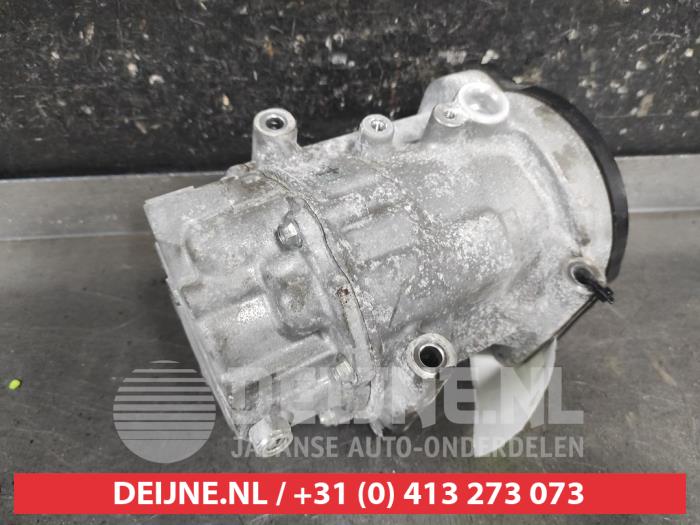Usagé Pompe clim Toyota Corolla Touring Sport (E21/EH1) 1.8 16V Hybrid 140 Prix sur demande proposé par V.Deijne Jap.Auto-onderdelen BV
