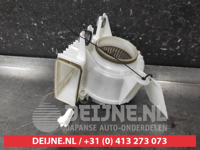 Używane Wentylator akumulatora Toyota Prius (ZVW3) 1.8 16V Cena € 75,00 Procedura marży oferowane przez V.Deijne Jap.Auto-onderdelen BV