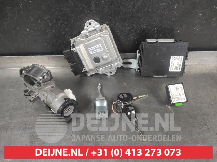 Used Engine management computer Suzuki Swift (ZA/ZC/ZD) 1.2 16V Price on request offered by V.Deijne Jap.Auto-onderdelen BV