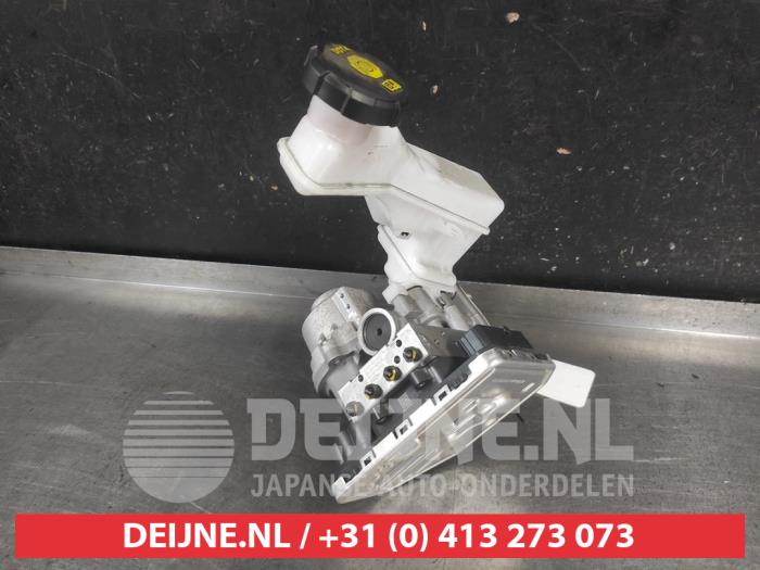 Usagé Servo frein Hyundai Inster (AX1) 49 kWh Prix sur demande proposé par V.Deijne Jap.Auto-onderdelen BV