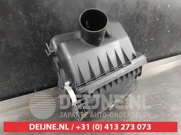 Gebrauchte Luftfiltergehäuse Toyota Auris Touring Sports (E18) 1.2 T 16V Preis auf Anfrage angeboten von V.Deijne Jap.Auto-onderdelen BV