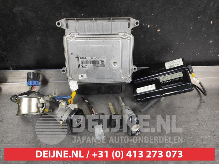 Used Engine management computer Kia Pro cee'd (EDB3) 1.6 CVVT 16V Price on request offered by V.Deijne Jap.Auto-onderdelen BV