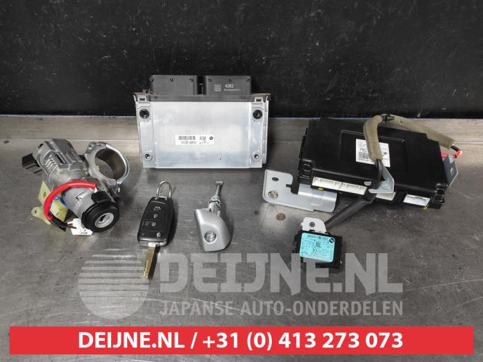 Used Engine management computer Hyundai I30 Price on request offered by V.Deijne Jap.Auto-onderdelen BV