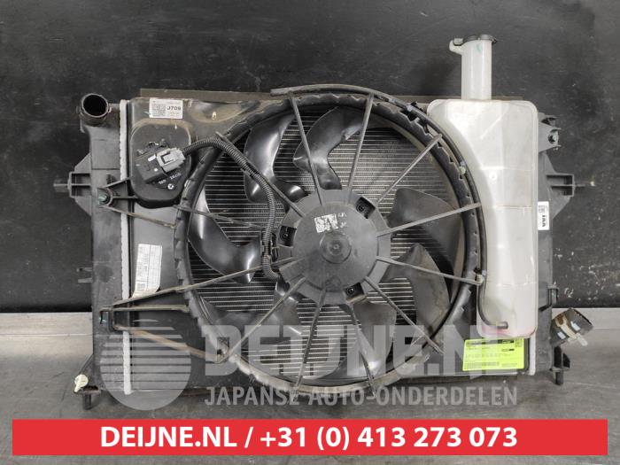 Gebrauchte Kühler Hyundai I30 Preis auf Anfrage angeboten von V.Deijne Jap.Auto-onderdelen BV