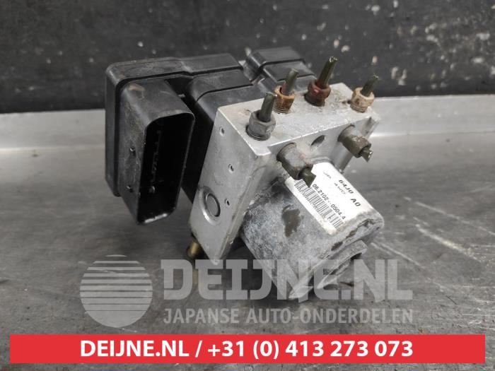 Begagnade ABS-pump Suzuki Grand Vitara II (JT) 2.0 16V Pris på förfrågan erbjuds av V.Deijne Jap.Auto-onderdelen BV