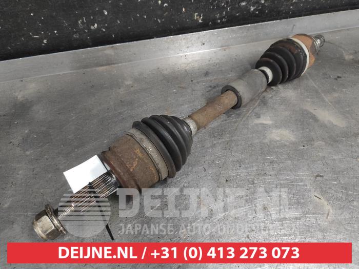 Gebrauchte Antriebswelle links vorne Mitsubishi Colt CZC 1.5 16V Preis auf Anfrage angeboten von V.Deijne Jap.Auto-onderdelen BV