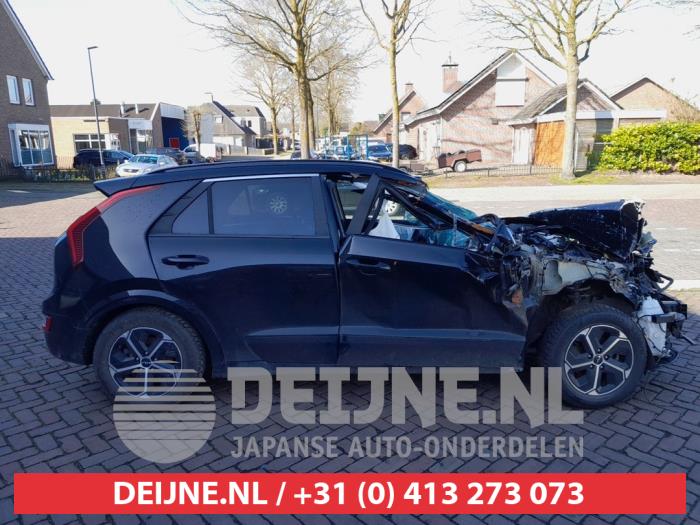 Usados Ventanilla triangular derecha detrás Kia Niro II (SG2) 1.6 GDI Plug-in Hybrid Precio de solicitud ofrecido por V.Deijne Jap.Auto-onderdelen BV