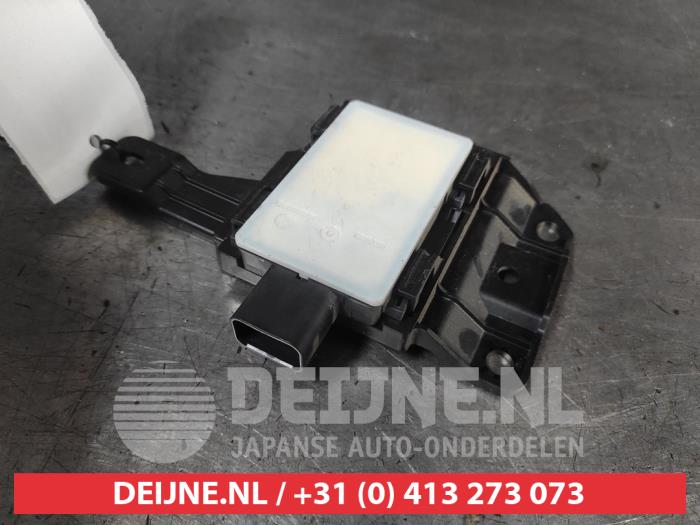 Begagnade Dödvinkelsensor Kia Niro II (SG2) 1.6 GDI Plug-in Hybrid Pris på förfrågan erbjuds av V.Deijne Jap.Auto-onderdelen BV