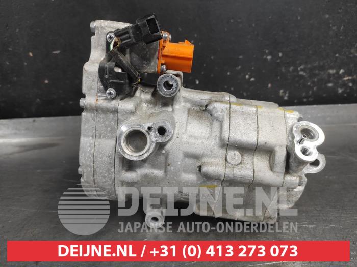 Usagé Pompe clim Kia Niro II (SG2) 1.6 GDI Plug-in Hybrid Prix sur demande proposé par V.Deijne Jap.Auto-onderdelen BV
