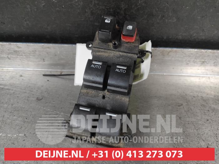 Usados Interruptor combinado de ventanillas Honda CR-V (RE/RM) 2.0 16V Precio de solicitud ofrecido por V.Deijne Jap.Auto-onderdelen BV