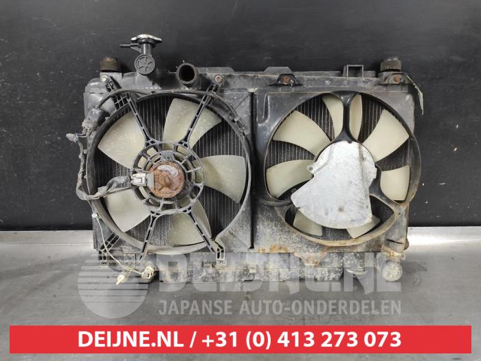 Usagé Radiateur Toyota RAV4 (A2) 2.0 16V VVT-i 4x4 Prix sur demande proposé par V.Deijne Jap.Auto-onderdelen BV
