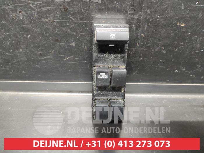Usados Interruptor combinado de ventanillas Kia Venga 1.4 CRDi 16V Precio € 75,00 Norma de margen ofrecido por V.Deijne Jap.Auto-onderdelen BV