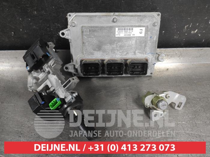 Używane Stacyjka + Kluczyk Honda Jazz (GE6/GE8/GG/GP) 1.4 VTEC 16V Cena na żądanie oferowane przez V.Deijne Jap.Auto-onderdelen BV