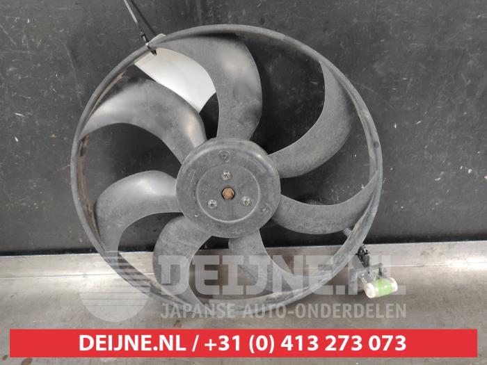 Używane Wentylator Kia Stonic (YB) 1.2 MPI 16V Cena na żądanie oferowane przez V.Deijne Jap.Auto-onderdelen BV