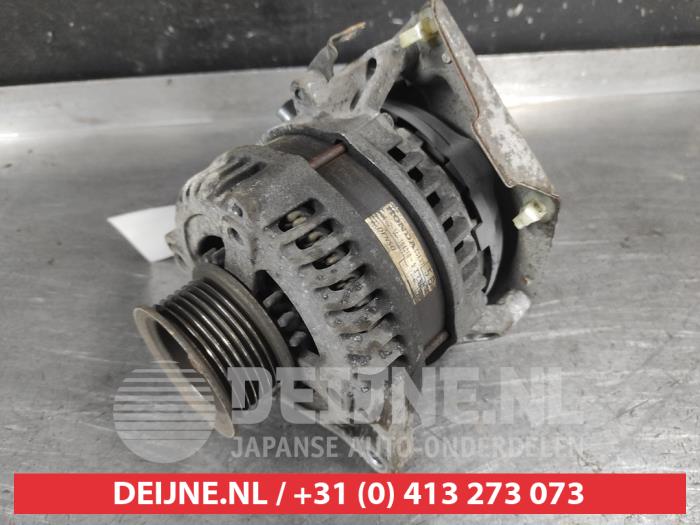 Used Dynamo Honda CR-V (RE/RM) 2.0 16V Price € 50,00 Margin scheme offered by V.Deijne Jap.Auto-onderdelen BV