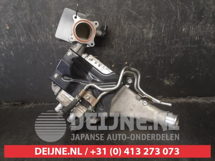 Usados Intercooler Toyota Auris (E18) 1.2 T 16V Precio de solicitud ofrecido por V.Deijne Jap.Auto-onderdelen BV